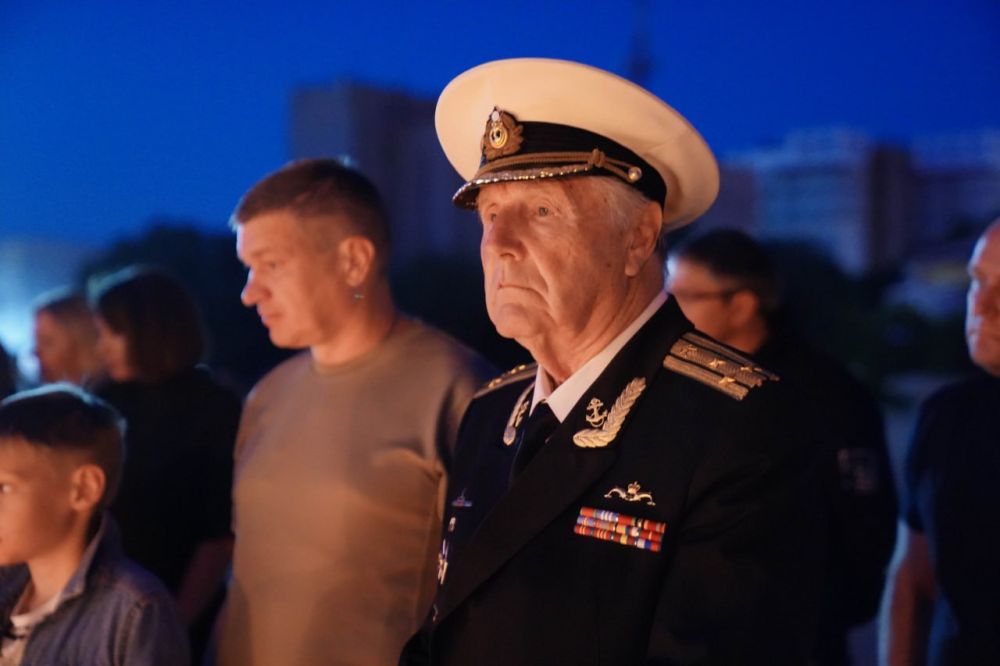 В Евпатории прошли мероприятия, посвященные Дню памяти и скорби В Евпатории прошли мероприятия, посвященные Дню памяти и скорби