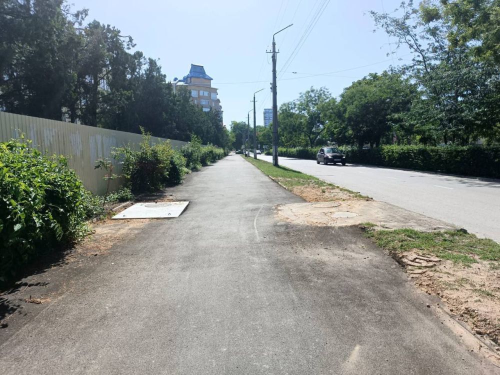 Юрий Гоцанюк: В Евпатории с коллегами проверили ход работ по ремонту тротуаров на пр. енина Юрий Гоцанюк: В Евпатории с коллегами проверили ход работ по ремонту тротуаров на пр. енина