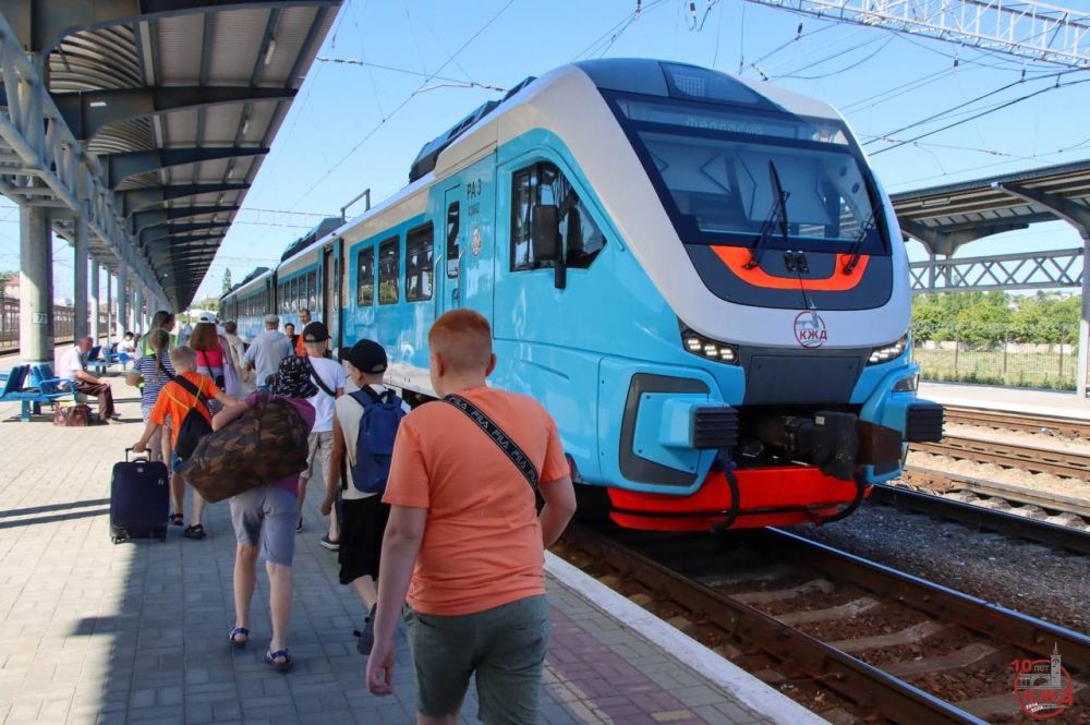 Жаркое лето в ДОЛ «Айвазовский»! Жаркое лето в ДОЛ «Айвазовский»!