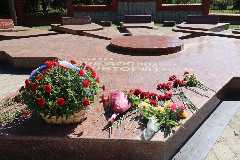 В Республике Крым состоялись траурные мероприятия, приуроченные ко Дню памяти жертв депортации армян, болгар, греков В Республике Крым состоялись траурные мероприятия, приуроченные ко Дню памяти жертв депортации армян, болгар, греков