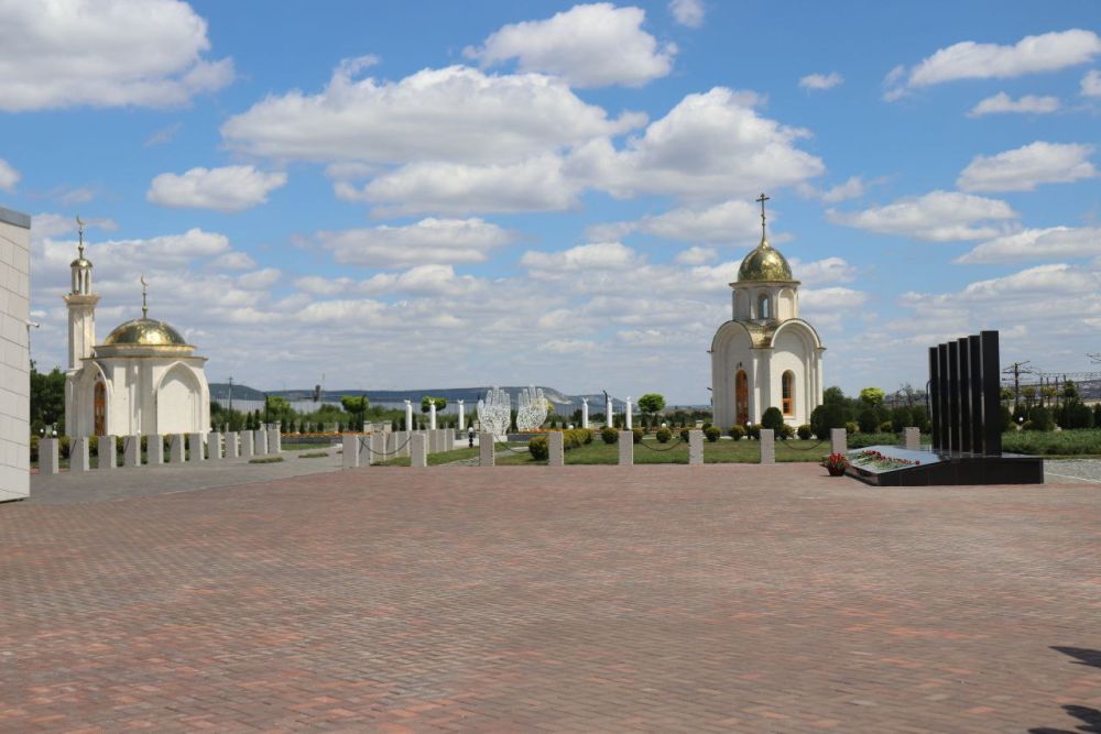 В Республике Крым состоялись траурные мероприятия, приуроченные ко Дню памяти жертв депортации армян, болгар, греков В Республике Крым состоялись траурные мероприятия, приуроченные ко Дню памяти жертв депортации армян, болгар, греков