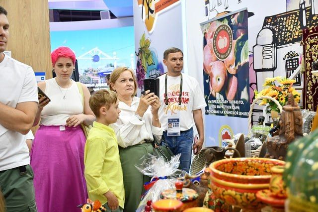 Василий Грабован: Продолжаем встречать гостей нашего павильона! Василий Грабован: Продолжаем встречать гостей нашего павильона!
