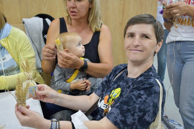 Василий Грабован: Обереги «Достаток в доме» гости выставки сделали собственными руками! Василий Грабован: Обереги «Достаток в доме» гости выставки сделали собственными руками!