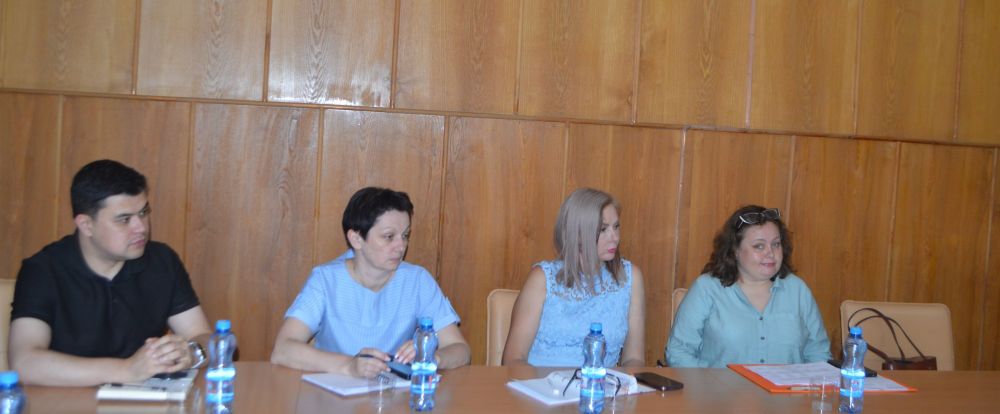 Валентина Лаврик: Состоялась заседание рабочей группы по региональной программе "Духовно-нравственное развитие и воспитание детей, подростков и молодежи; социально-культурная практика; выбор жизненного пути" Валентина Лаврик: Состоялась заседание рабочей группы по региональной программе "Духовно-нравственное развитие и воспитание детей, подростков и молодежи; социально-культурная практика; выбор жизненного пути"