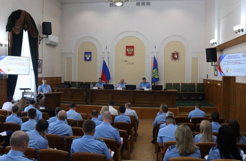 В прокуратуре республики обсудили вопросы оплаты и охраны труда