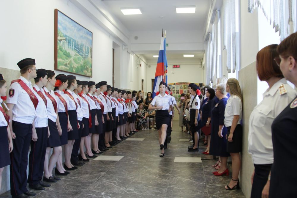 В Севастополе состоялся торжественный выпуск кадет органов внутренних дел В Севастополе состоялся торжественный выпуск кадет органов внутренних дел