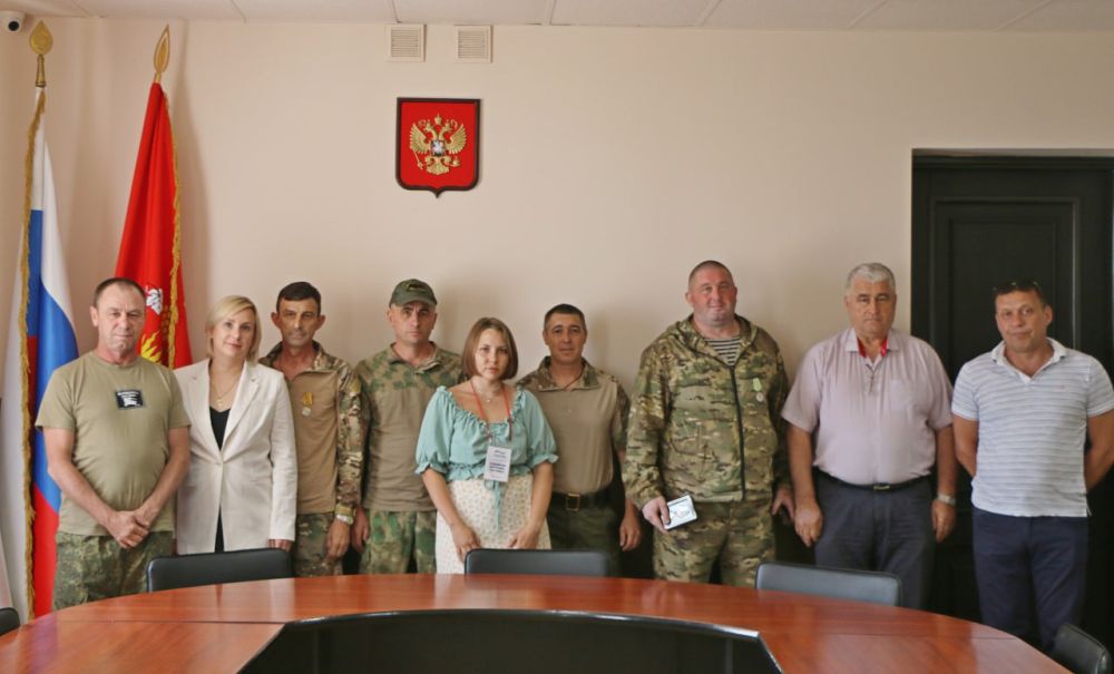 В администрации города чествовали военнослужащих специальной военной операции В администрации города чествовали военнослужащих специальной военной операции