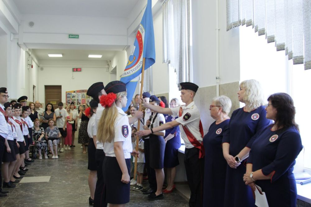 В Севастополе состоялся торжественный выпуск кадет органов внутренних дел В Севастополе состоялся торжественный выпуск кадет органов внутренних дел