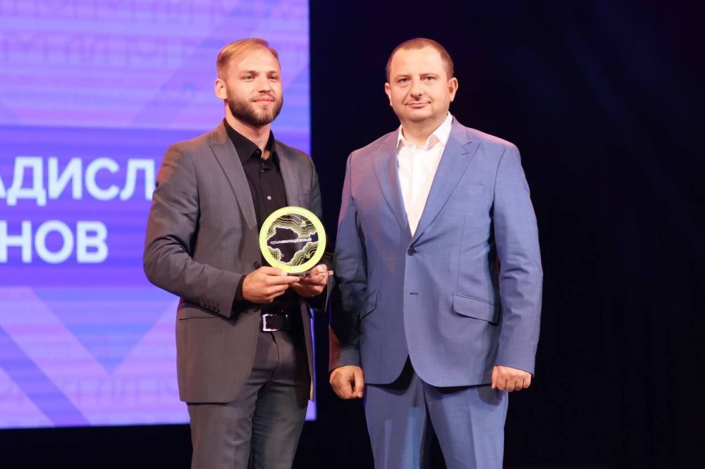 Алексей Зинченко: Молодежь Крыма – лучшая! Алексей Зинченко: Молодежь Крыма – лучшая!