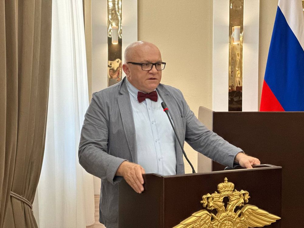В Севастополе для сотрудников полиции в рамках государственно-правового информирования члены Российского Общества «Знание» организовали лекцию В Севастополе для сотрудников полиции в рамках государственно-правового информирования члены Российского Общества «Знание» организовали лекцию