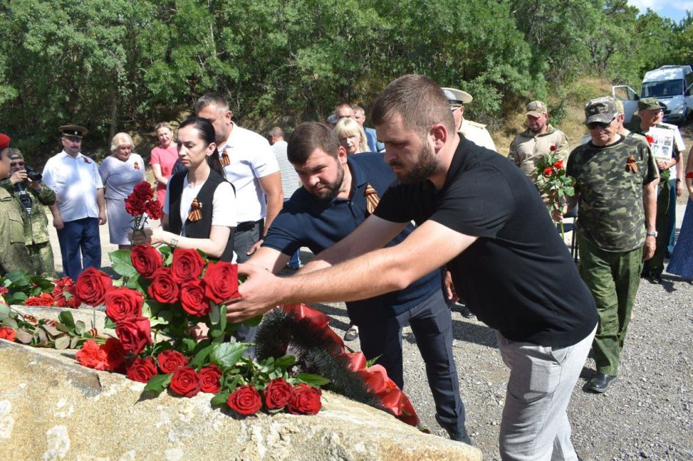 Галина Огнёва: Сегодня, в День партизан и подпольщиков, возложили цветы и почтили память о мужественных и самоотверженных... Галина Огнёва: Сегодня, в День партизан и подпольщиков, возложили цветы и почтили память о мужественных и самоотверженных...
