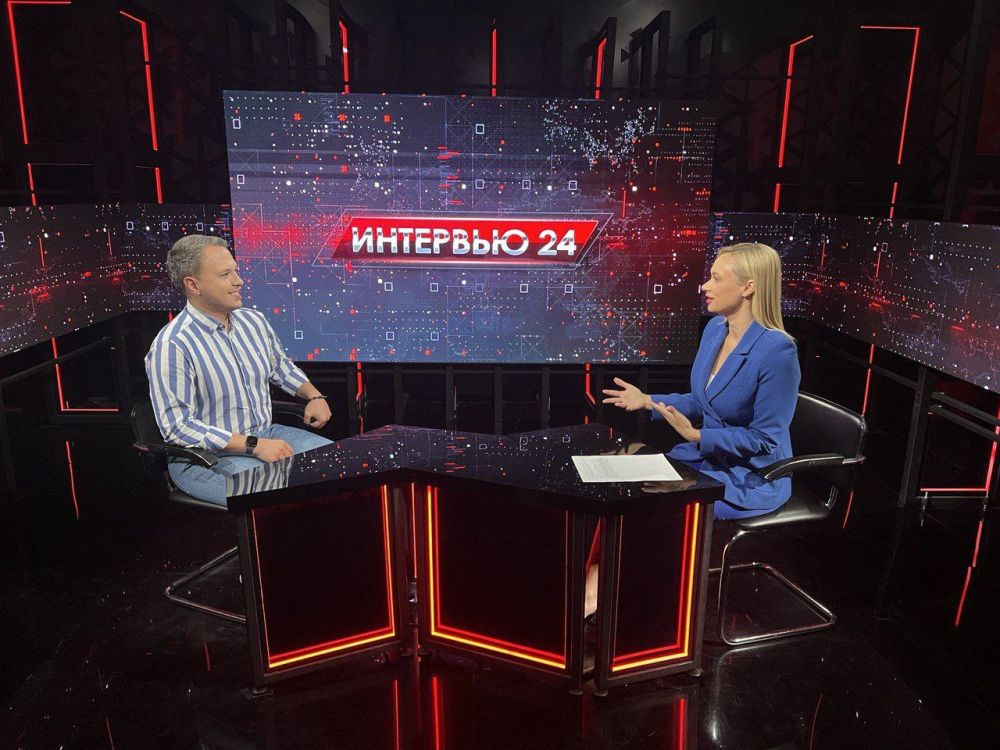 Алексей Зинченко: Объединяя всю России!. Сегодня по всей стране проходят активности ко Дню молодежи под единым девизом... Алексей Зинченко: Объединяя всю России!. Сегодня по всей стране проходят активности ко Дню молодежи под единым девизом...