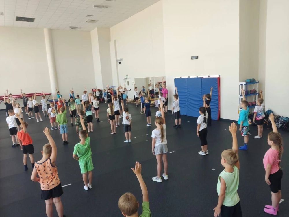 Ольга Торубарова: Визитной карточкой Спортивной Школы водных видов спорта Республики Крым стала утренняя зарядка выходного дня для воспитанников и их родителей! Ольга Торубарова: Визитной карточкой Спортивной Школы водных видов спорта Республики Крым стала утренняя зарядка выходного дня для воспитанников и их родителей!