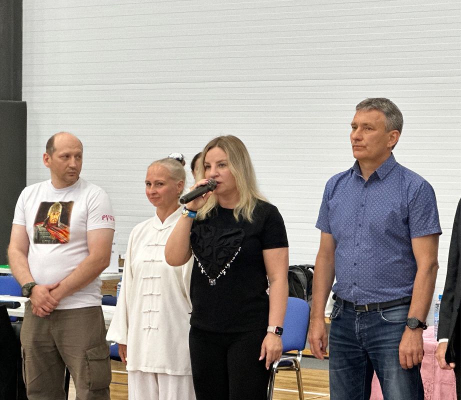 Министр спорта Ольга Торубарова совместно с руководителем федерации ушу Республики Крым Викторией Копыловой приняли участие в открытии Кубка Республики Крым и Республиканских соревнований по ушу Министр спорта Ольга Торубарова совместно с руководителем федерации ушу Республики Крым Викторией Копыловой приняли участие в открытии Кубка Республики Крым и Республиканских соревнований по ушу