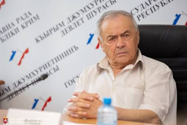 Комитет по бюджетно-финансовой, инвестиционной и налоговой политике, обсудив изменения в законы «О бюджете Республики Крым... Комитет по бюджетно-финансовой, инвестиционной и налоговой политике, обсудив изменения в законы «О бюджете Республики Крым...