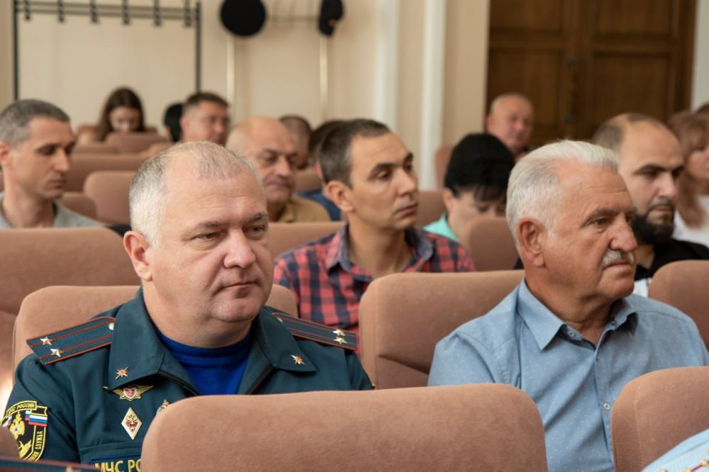 Михаил Афанасьев: Провел оперативно-хозяйственное совещание по актуальным городским вопросам Михаил Афанасьев: Провел оперативно-хозяйственное совещание по актуальным городским вопросам