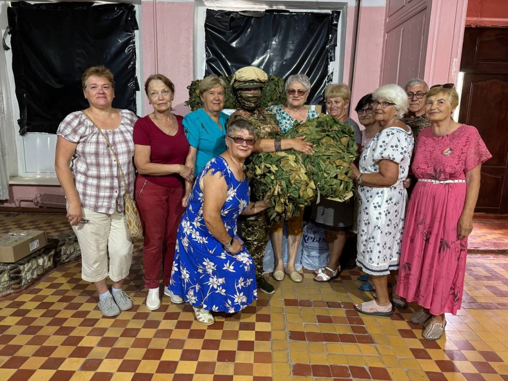 Александр Дудинов: Защитникам России. Передали «за ленточку» маскировочные сети, бутилированную воду и продукты питания.... Александр Дудинов: Защитникам России. Передали «за ленточку» маскировочные сети, бутилированную воду и продукты питания....