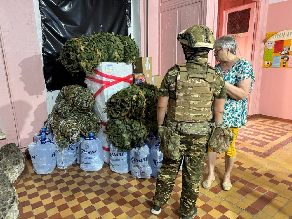 Александр Дудинов: Защитникам России. Передали «за ленточку» маскировочные сети, бутилированную воду и продукты питания.... Александр Дудинов: Защитникам России. Передали «за ленточку» маскировочные сети, бутилированную воду и продукты питания....