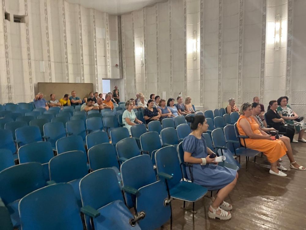 Администрацией Симферопольского района совместно с администрацией Николаевского сельского поселения проведены первые выездные консультации в рамках общественных обсуждений по проекту внесения изменений в Генеральный план Администрацией Симферопольского района совместно с администрацией Николаевского сельского поселения проведены первые выездные консультации в рамках общественных обсуждений по проекту внесения изменений в Генеральный план