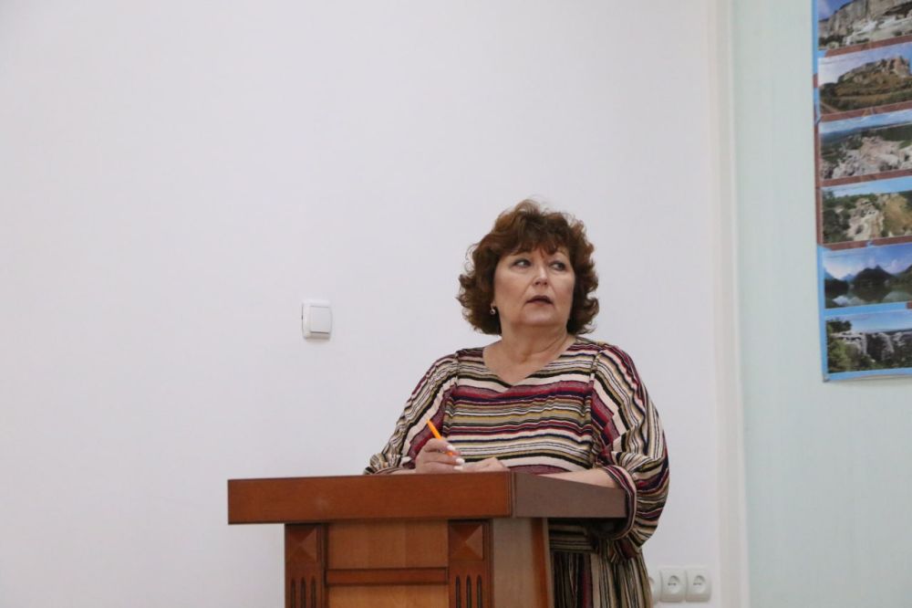 Ольга Урайкина: Еженедельное совещание при Главе муниципального образования началось с поздравления с днём рождения Гайдаревой Инны Анатольевны - управляющей делами Бахчисарайского районного совета! Ольга Урайкина: Еженедельное совещание при Главе муниципального образования началось с поздравления с днём рождения Гайдаревой Инны Анатольевны - управляющей делами Бахчисарайского районного совета!