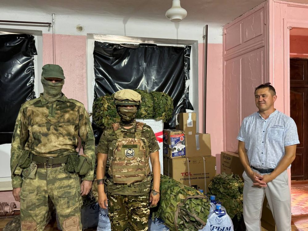 Александр Дудинов: Защитникам России. Передали «за ленточку» маскировочные сети, бутилированную воду и продукты питания.... Александр Дудинов: Защитникам России. Передали «за ленточку» маскировочные сети, бутилированную воду и продукты питания....