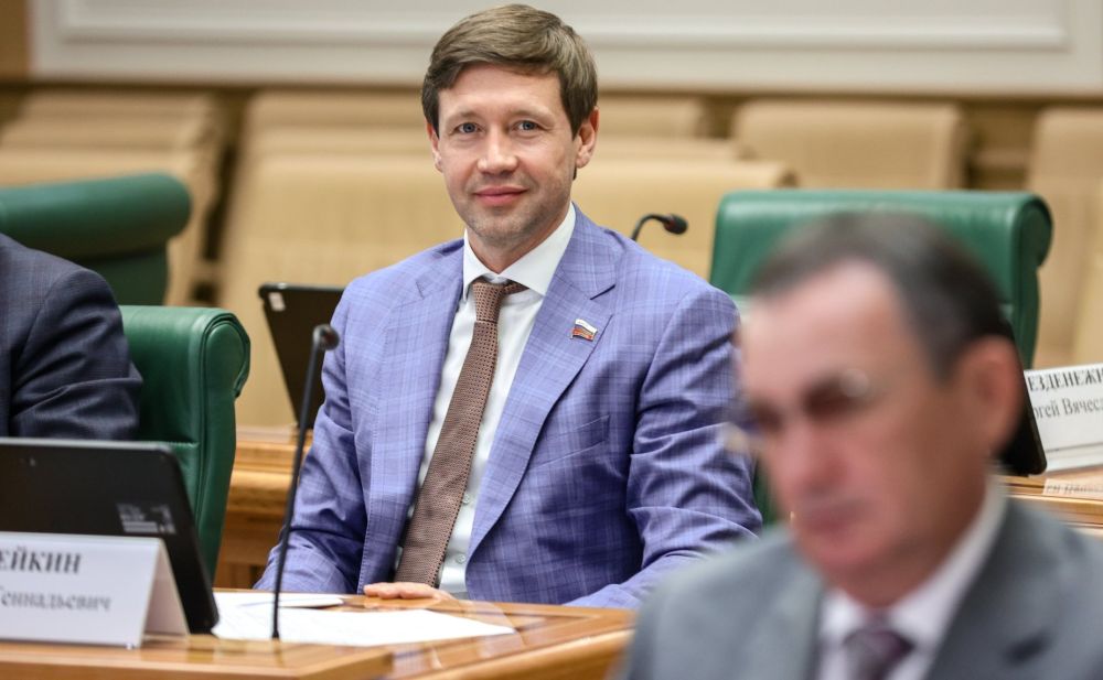 Комитеты СФ провели консультации по кандидатурам на должности военных прокуроров Комитеты СФ провели консультации по кандидатурам на должности военных прокуроров