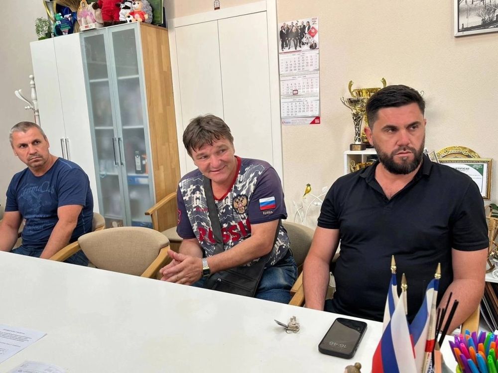 Министр спорта Ольга Торубарова совместно с заместителями Сергеем Гниздыло, Шерифом Османовым и председателем Общественного... Министр спорта Ольга Торубарова совместно с заместителями Сергеем Гниздыло, Шерифом Османовым и председателем Общественного...
