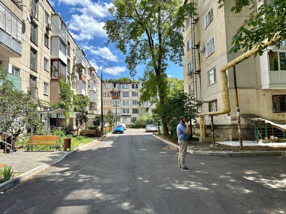 Михаил Афанасьев: В городе активно ведется работа по благоустройству дворовых территорий Михаил Афанасьев: В городе активно ведется работа по благоустройству дворовых территорий
