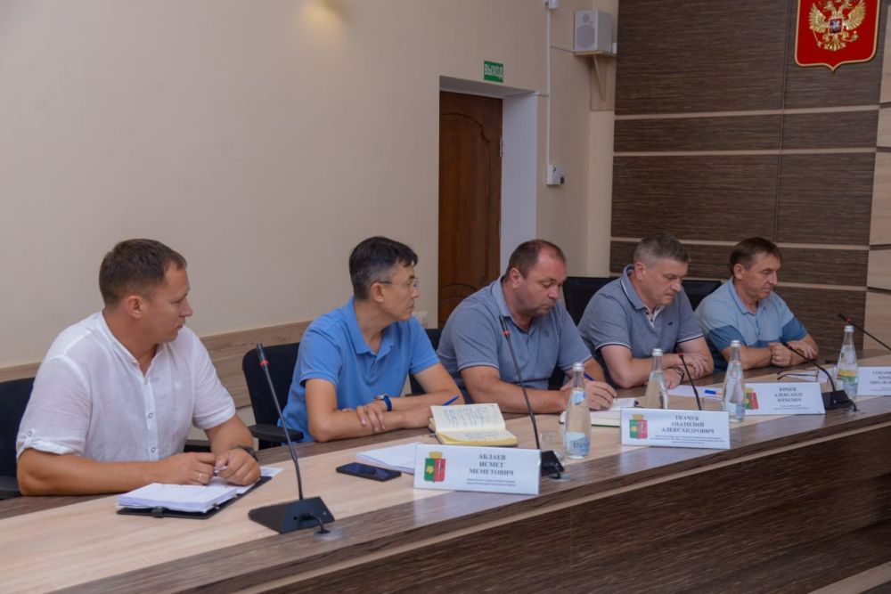 Юрий Гоцанюк: В Евпатории под руководством Главы Крыма состоялось совещание по вопросам функционирования коммунальных служб, саночистки и уборки городских территорий Юрий Гоцанюк: В Евпатории под руководством Главы Крыма состоялось совещание по вопросам функционирования коммунальных служб, саночистки и уборки городских территорий
