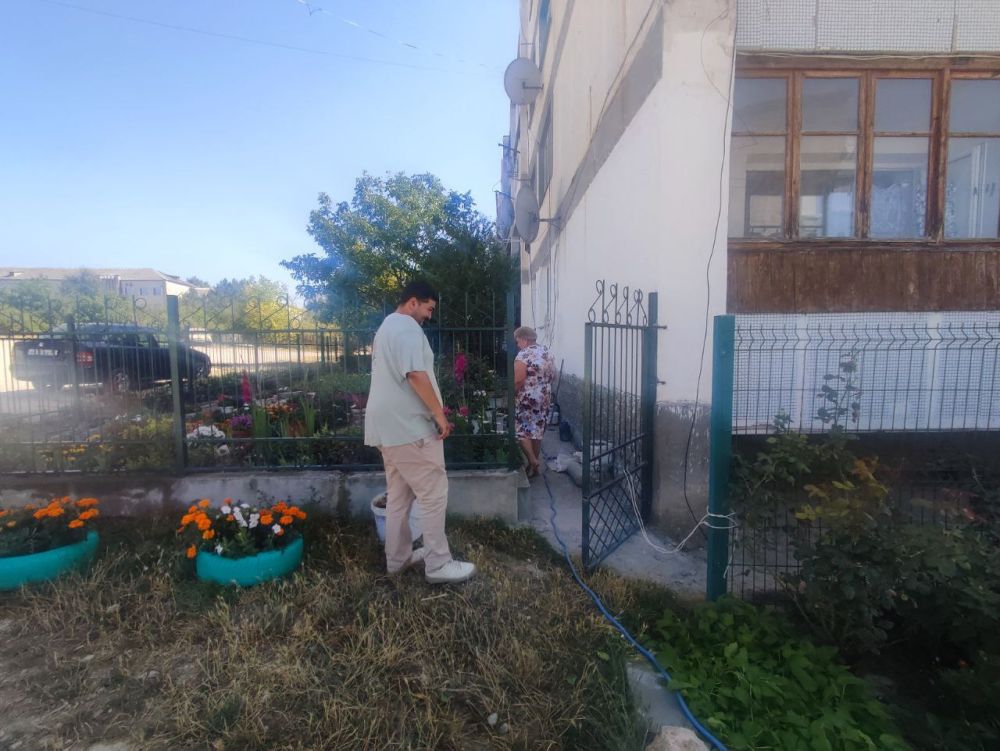 В рамках мониторинга работ по благоустройству территорий Бахчисарайского района, глава администрации Людмила Пучкова посетила Красномакское сельское поселение с целью проверки проведенных работ В рамках мониторинга работ по благоустройству территорий Бахчисарайского района, глава администрации Людмила Пучкова посетила Красномакское сельское поселение с целью проверки проведенных работ