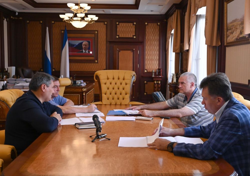 Сергей Аксёнов: Провел рабочие совещания по оптимизации деятельности ресурсоснабжающих организаций республики Сергей Аксёнов: Провел рабочие совещания по оптимизации деятельности ресурсоснабжающих организаций республики