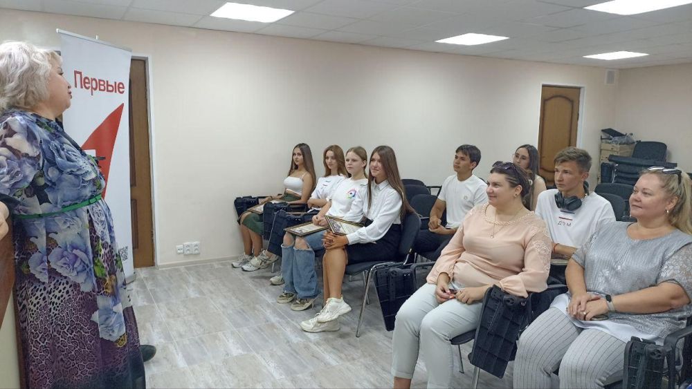 Состоялось вручение благодарностей президентам школ Сакского района Состоялось вручение благодарностей президентам школ Сакского района