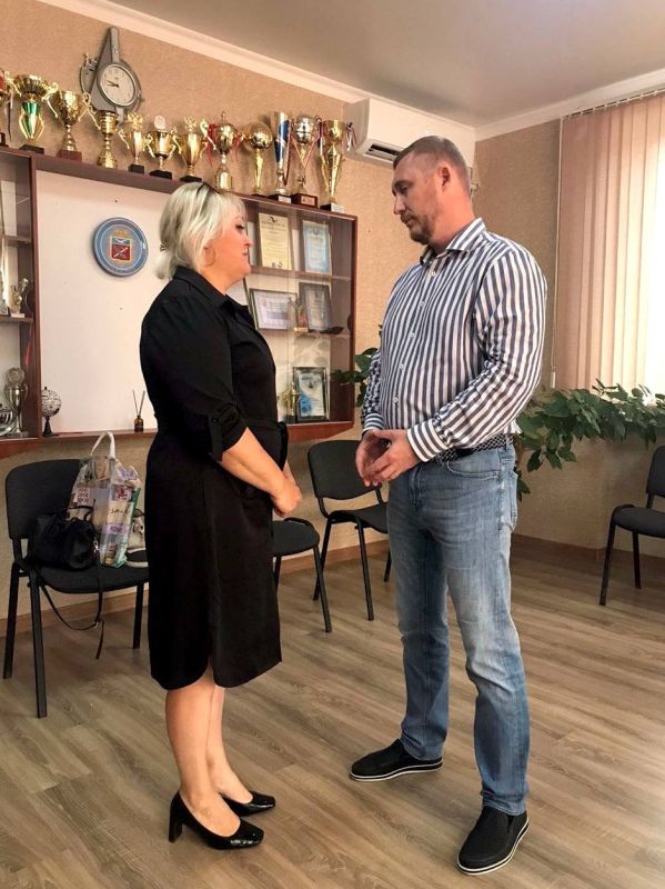 Сегодня с рабочим визитом выехал в Зуйское сельское поселение Белогорского района Сегодня с рабочим визитом выехал в Зуйское сельское поселение Белогорского района
