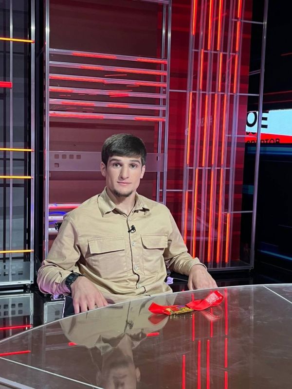 Ольга Торубарова: Совместно с победителем V Игр стран БРИКС по борьбе на поясах Расулом Адуевым приняли участие в прямом эфире программы «Главное» на телеканале «Крым 24» Ольга Торубарова: Совместно с победителем V Игр стран БРИКС по борьбе на поясах Расулом Адуевым приняли участие в прямом эфире программы «Главное» на телеканале «Крым 24»