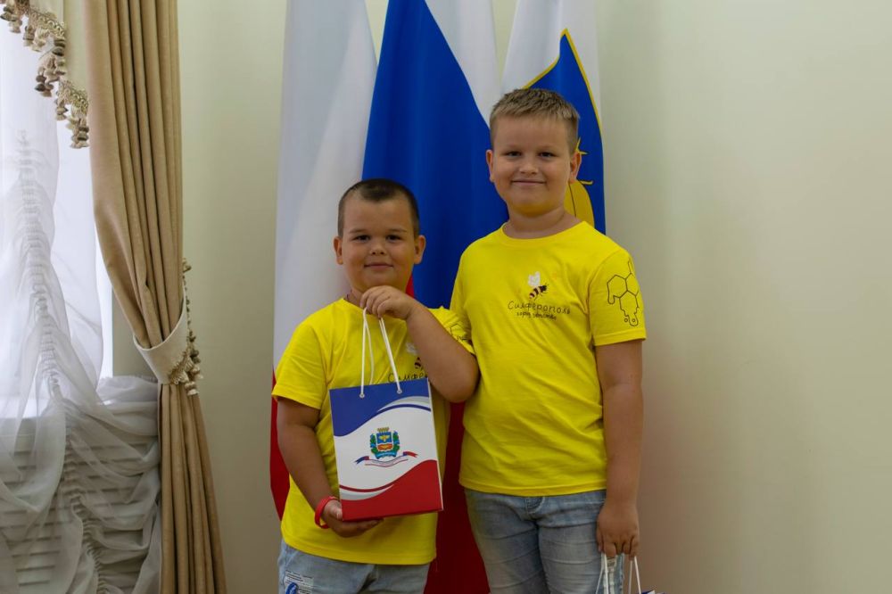 Михаил Афанасьев: Сегодня 2 года нашей Детской Администрации! Михаил Афанасьев: Сегодня 2 года нашей Детской Администрации!