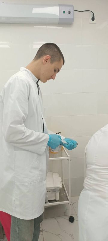 Михаил Развожаев: Студенты-медики, которые учатся в Институте фундаментальной медицины и здоровьесбережения СевГУ, успешно закончили первый курс Михаил Развожаев: Студенты-медики, которые учатся в Институте фундаментальной медицины и здоровьесбережения СевГУ, успешно закончили первый курс