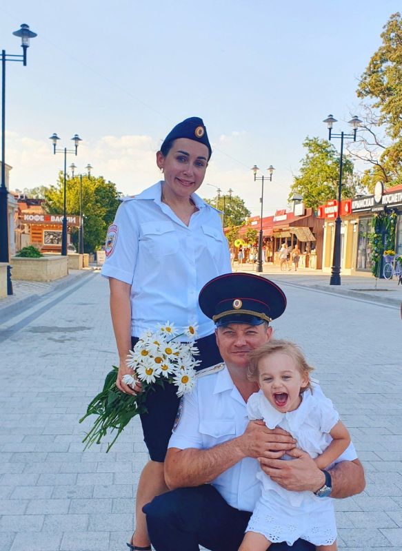 Ко дню семьи, любви и верности семья Щербаковых поделилась секретами семейного счастья Ко дню семьи, любви и верности семья Щербаковых поделилась секретами семейного счастья