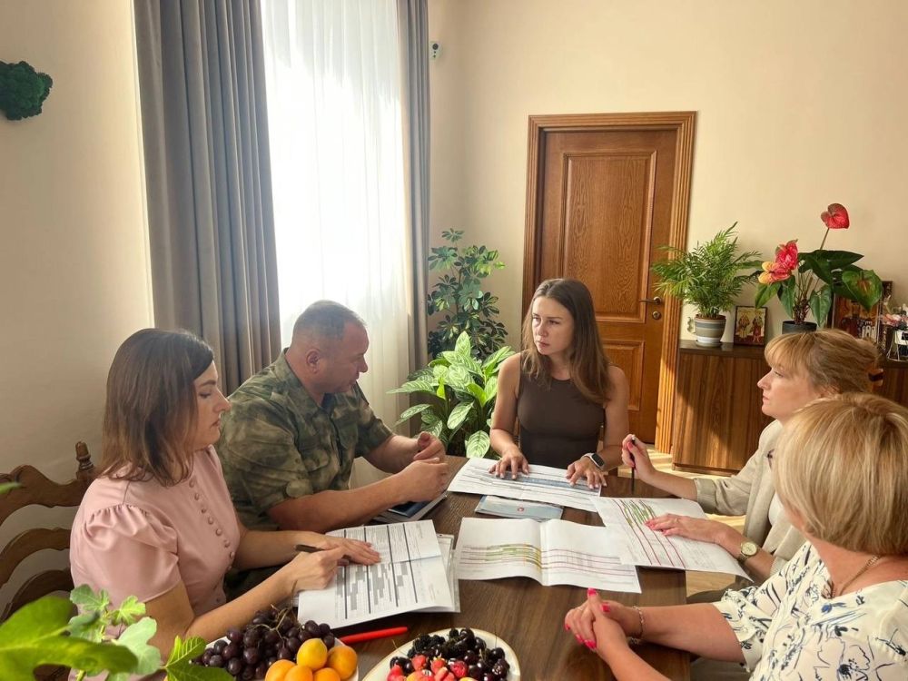 Ольга Славгородская: Провела совещание по вопросу благоустройства территории парка-памятника садово-паркового искусства «Массандровский» Ольга Славгородская: Провела совещание по вопросу благоустройства территории парка-памятника садово-паркового искусства «Массандровский»