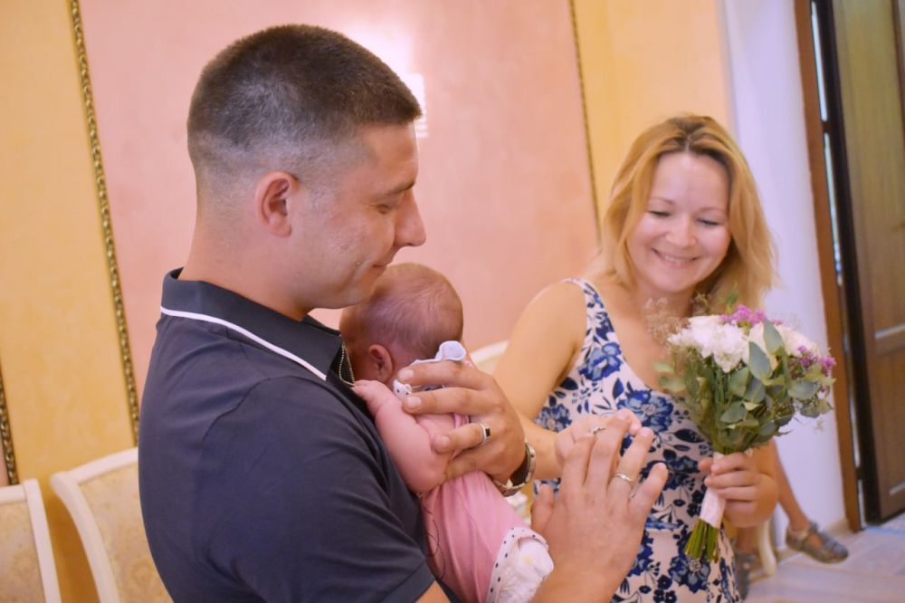 Галина Огнёва: Сегодня, в День семьи, любви и верности, Алуштинский отдел ЗАГС стал свидетелем рождения шести новых семейных союзов Галина Огнёва: Сегодня, в День семьи, любви и верности, Алуштинский отдел ЗАГС стал свидетелем рождения шести новых семейных союзов