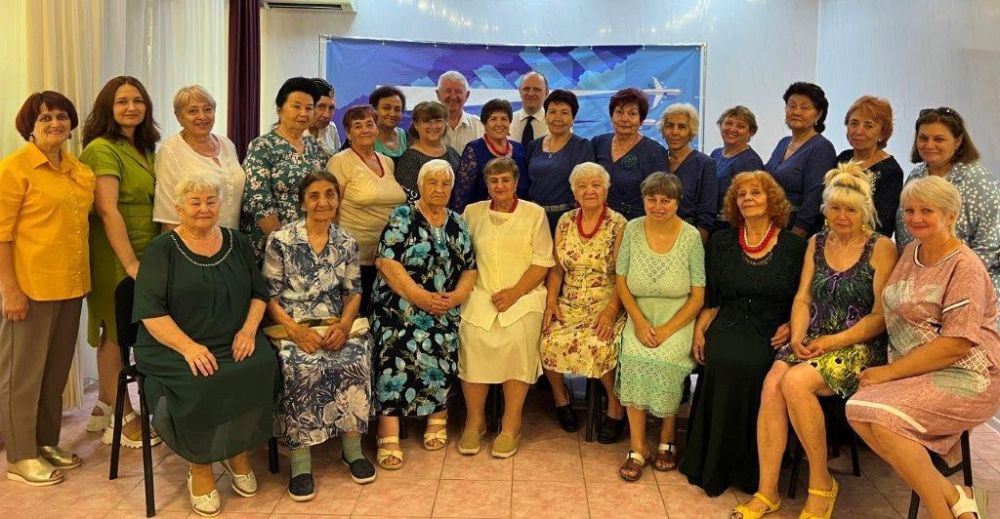 Подведомственные учреждения социального обслуживания Министерства труда и социальной защиты Республики Крым провели мероприятия, посвященные Дню семьи, любви и верности Подведомственные учреждения социального обслуживания Министерства труда и социальной защиты Республики Крым провели мероприятия, посвященные Дню семьи, любви и верности