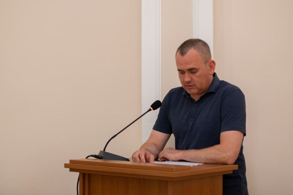 В Симферополе состоялось оперативно-хозяйственное совещание, в ходе которого руководители структурных подразделений отчитались о проделанной работе В Симферополе состоялось оперативно-хозяйственное совещание, в ходе которого руководители структурных подразделений отчитались о проделанной работе
