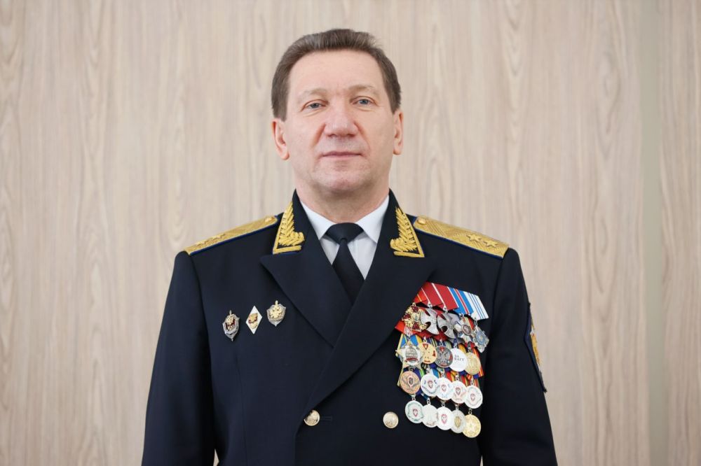 Сергей Аксёнов: Поздравляю начальника УФСБ Российской Федерации по Республике Крым и городу Севастополю Леонида Владимировича Михайлюка с днем рождения! Сергей Аксёнов: Поздравляю начальника УФСБ Российской Федерации по Республике Крым и городу Севастополю Леонида Владимировича Михайлюка с днем рождения!