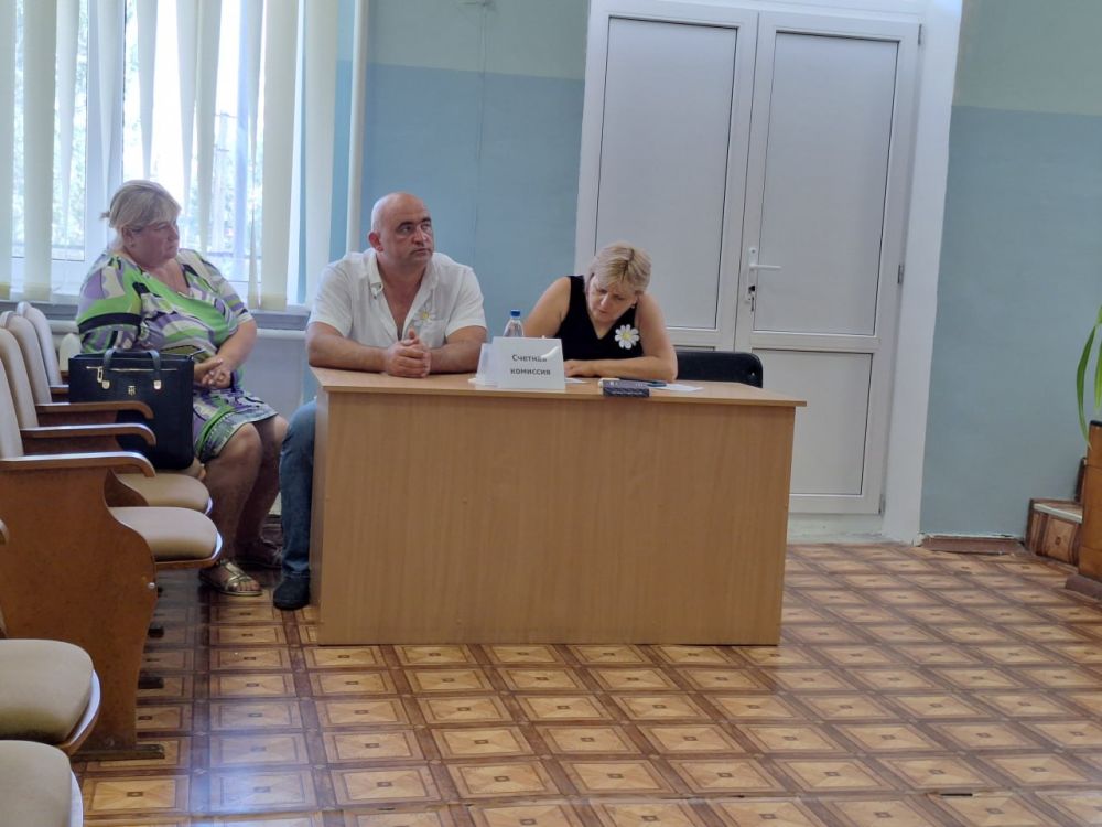 8 июля состоялось100-е (внеочередное) заседание Советского районного совета Республики Крым 2-го созыва под руководством председателя Советского районного совета Елены Пось 8 июля состоялось100-е (внеочередное) заседание Советского районного совета Республики Крым 2-го созыва под руководством председателя Советского районного совета Елены Пось
