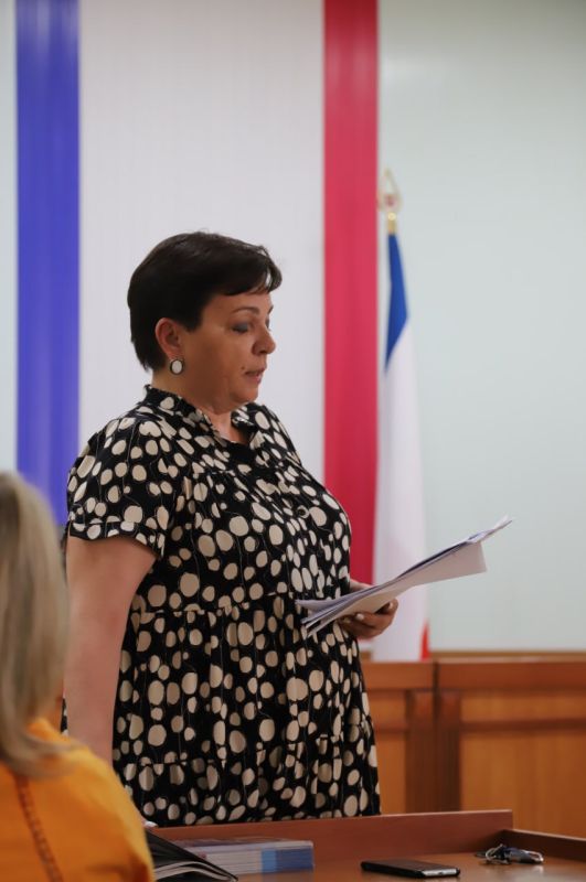 Под председательством первого заместителя главы администрации Бахчисарайского района, Энвера Аблаева, совместно с главой... Под председательством первого заместителя главы администрации Бахчисарайского района, Энвера Аблаева, совместно с главой...