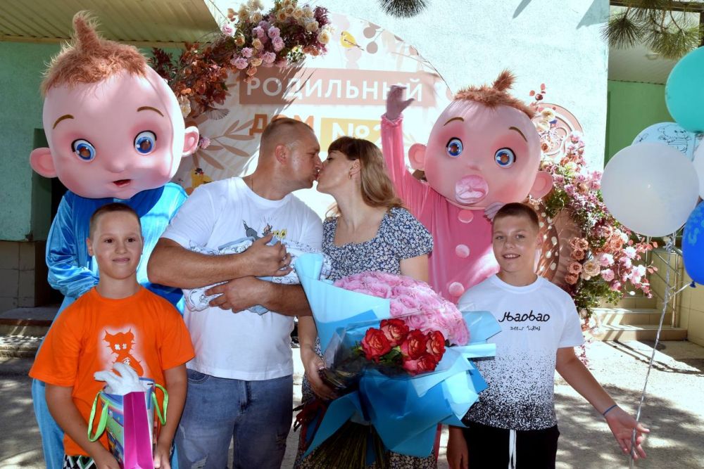 В крымских медорганизациях провели мероприятия, приуроченные ко Дню семьи, любви и верности В крымских медорганизациях провели мероприятия, приуроченные ко Дню семьи, любви и верности