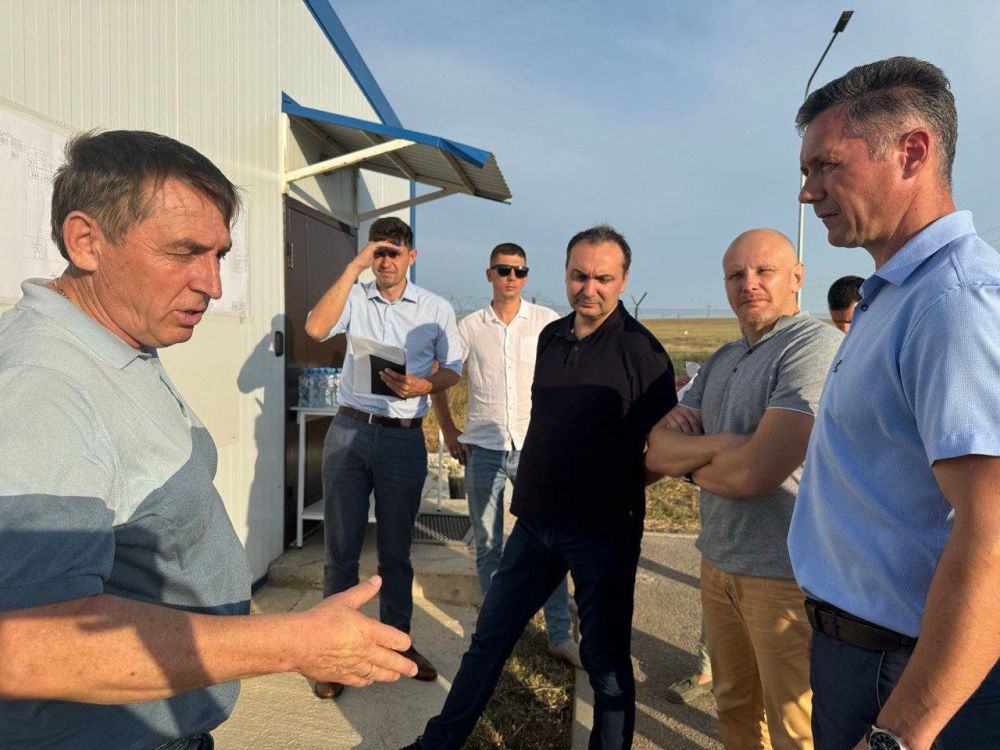 Юрий Гоцанюк: Вместе с заместителем Министра строительства и жилищно-коммунального хозяйства России Алексеем Васильевичем Ересько осмотрели несколько очистных сооружений в Крыму Юрий Гоцанюк: Вместе с заместителем Министра строительства и жилищно-коммунального хозяйства России Алексеем Васильевичем Ересько осмотрели несколько очистных сооружений в Крыму