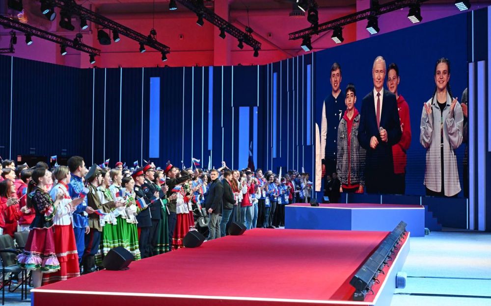 Галина Огнёва: Президент Российской Федерации Владимир Владимирович Путин приехал на Выставку "Россия" в шестой раз Галина Огнёва: Президент Российской Федерации Владимир Владимирович Путин приехал на Выставку "Россия" в шестой раз