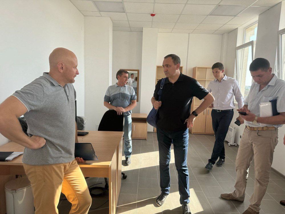 Юрий Гоцанюк: Вместе с заместителем Министра строительства и жилищно-коммунального хозяйства России Алексеем Васильевичем Ересько осмотрели несколько очистных сооружений в Крыму Юрий Гоцанюк: Вместе с заместителем Министра строительства и жилищно-коммунального хозяйства России Алексеем Васильевичем Ересько осмотрели несколько очистных сооружений в Крыму