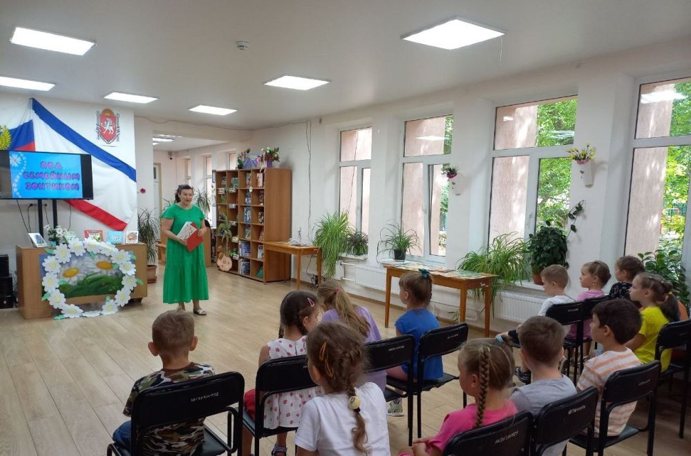 В ЦГДБ им. . айдара ко Дню семьи, любви и верности для воспитанников детского сада №73 «Веснянка» провели литературно-познавательную игру «Под семейным зонтиком» В ЦГДБ им. . айдара ко Дню семьи, любви и верности для воспитанников детского сада №73 «Веснянка» провели литературно-познавательную игру «Под семейным зонтиком»