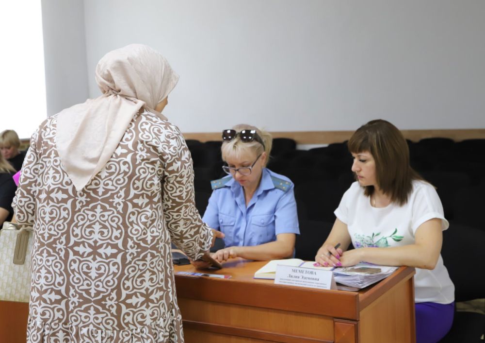 В рамках Недели правовой помощи в администрации Бахчисарайского района специалисты профильных ведомств оказали бесплатную квалифицированную юридическую помощь обратившимся гражданам В рамках Недели правовой помощи в администрации Бахчисарайского района специалисты профильных ведомств оказали бесплатную квалифицированную юридическую помощь обратившимся гражданам